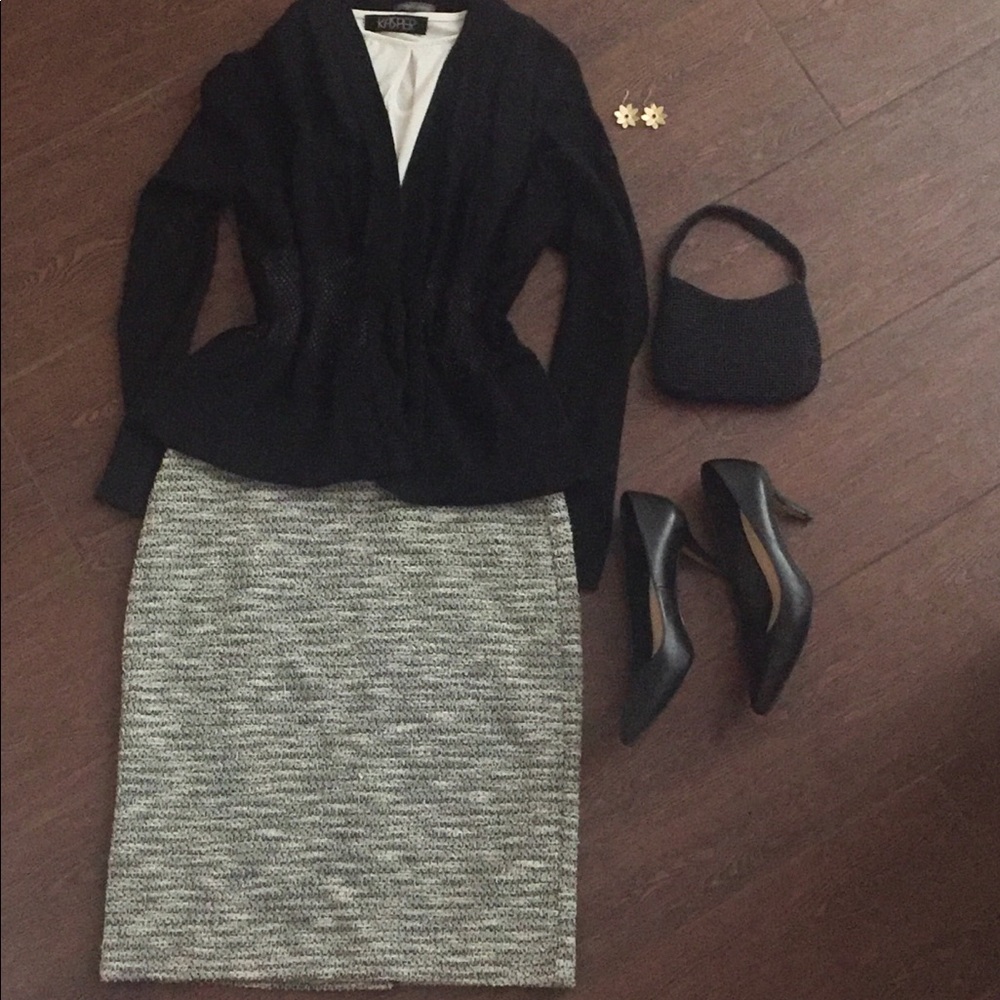 Ann Taylor boucle stretch skirt